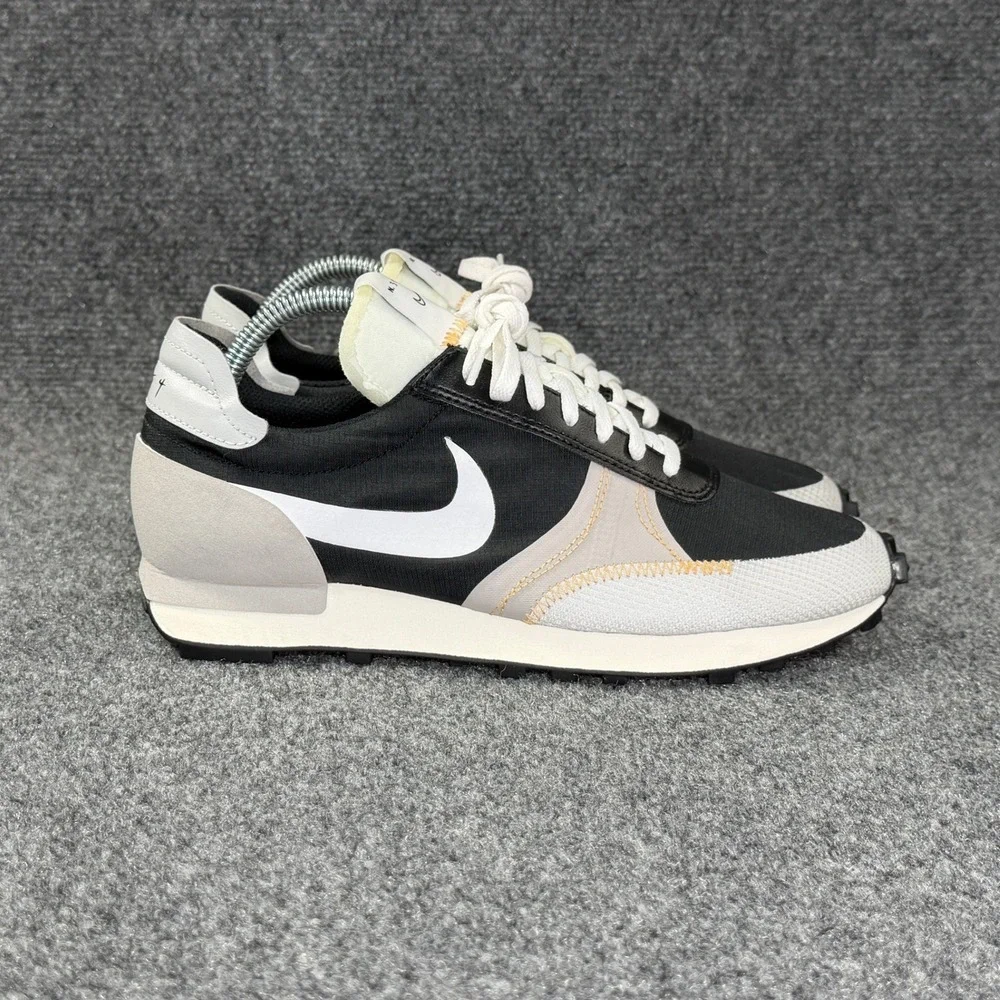 Nike Daybreak Type SE Athletic Shoes Men's 7.5 Black Grey Fog Retro Run Running